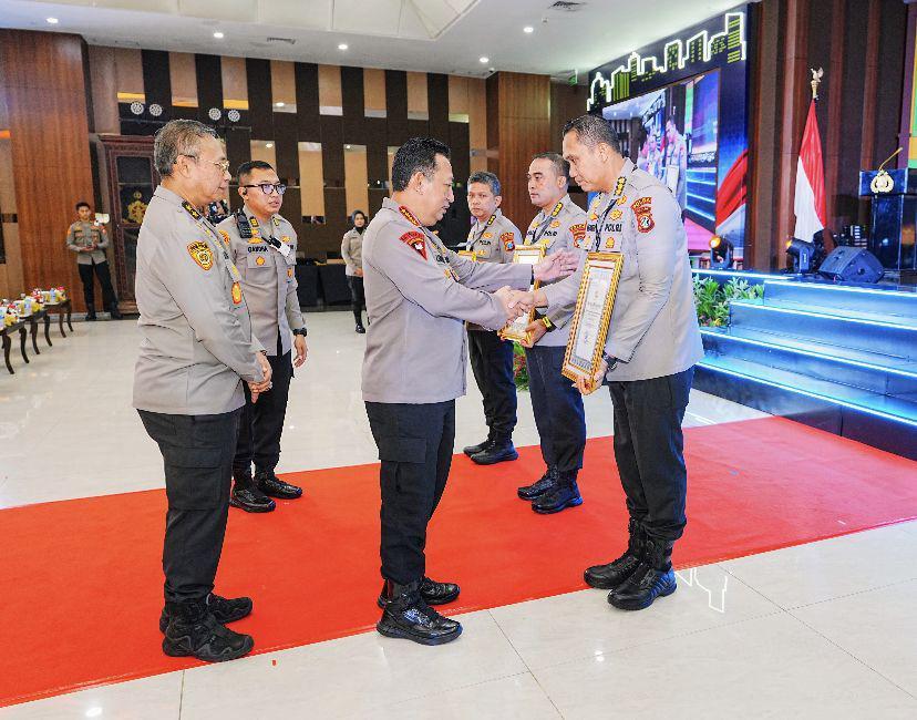 Tutup Rakernis SSDM Slog, Kapolri Komitmen Dukung Program Pemerintah