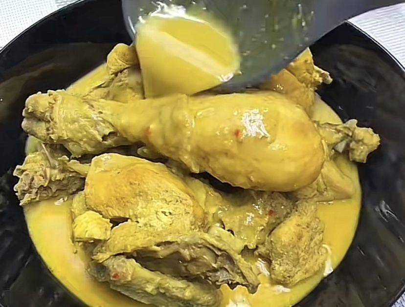 Tangkapan layar cara membuat opor ayam (TikTok/@dapurajibsamarinda12)