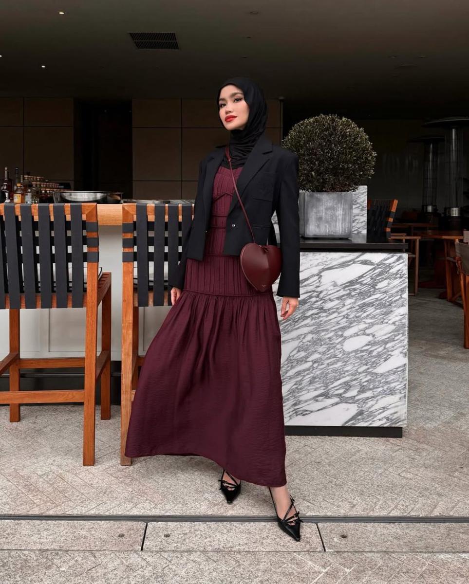 gaya casual pakai dress ala Sashfir (instagram.com/sashfir)