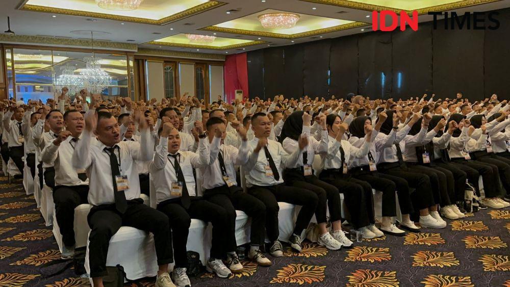 Para pekerja migran yang akan diberangkatkan ke Korea Selatan. (IDN Times/Larasati Rey)
