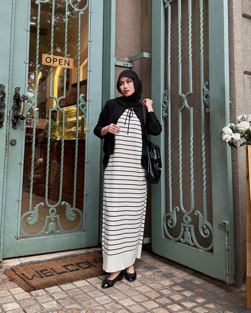 gaya casual pakai dress ala Sashfir (instagram.com/sashfir)