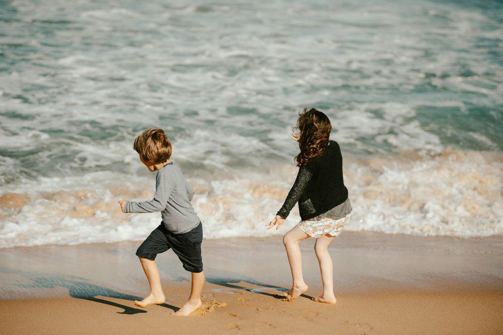 ilustrasi liburan di pantai (unsplash.com/Annie Spratt)