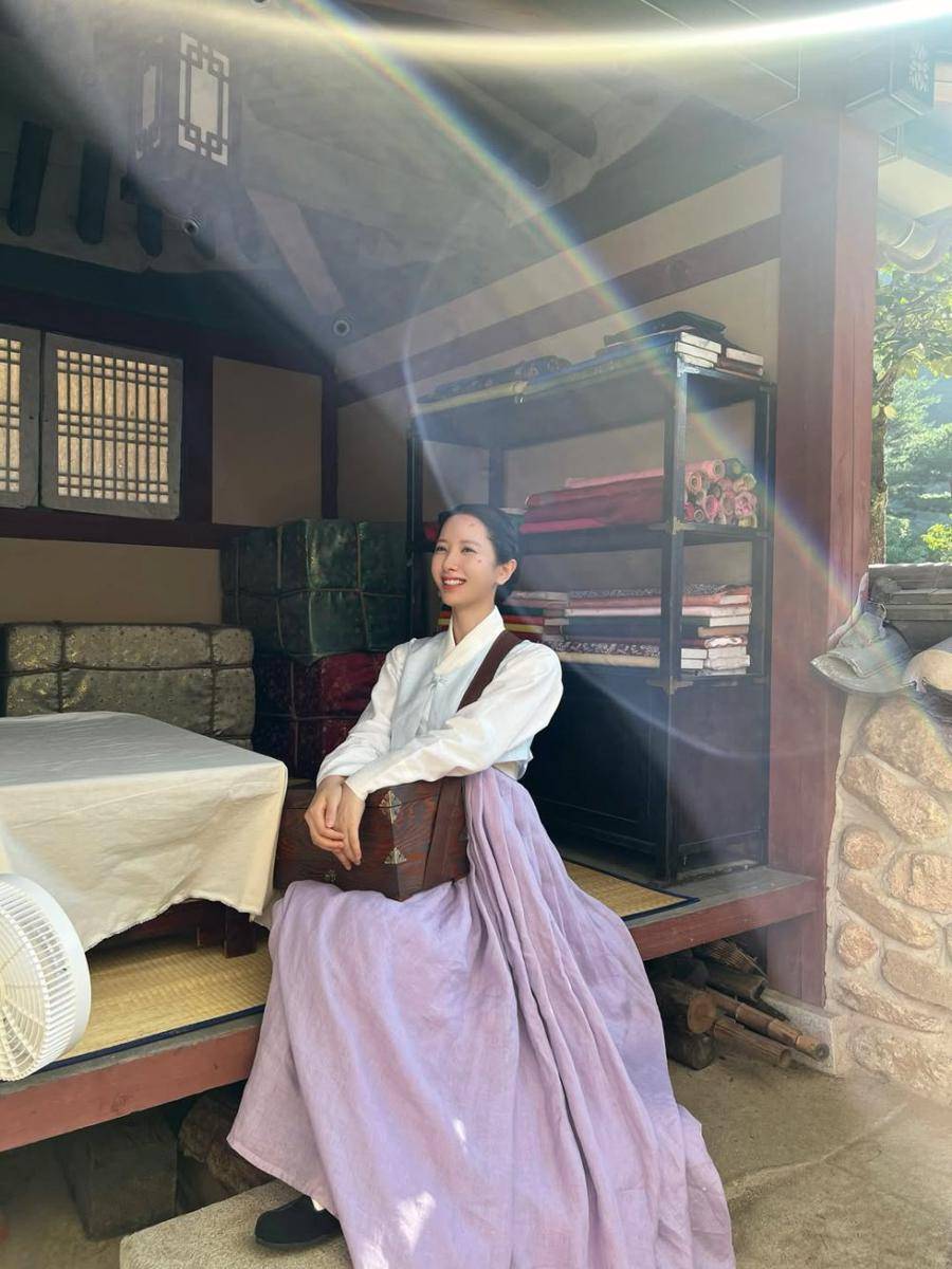 still cut drama Korea The Haunted Palace (instagram.com/bn_95819)