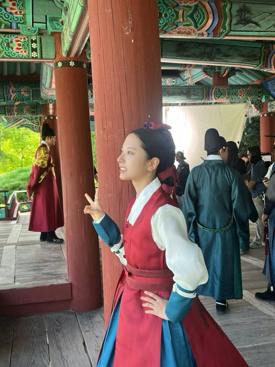 still cut drama Korea The Haunted Palace (instagram.com/bn_95819)