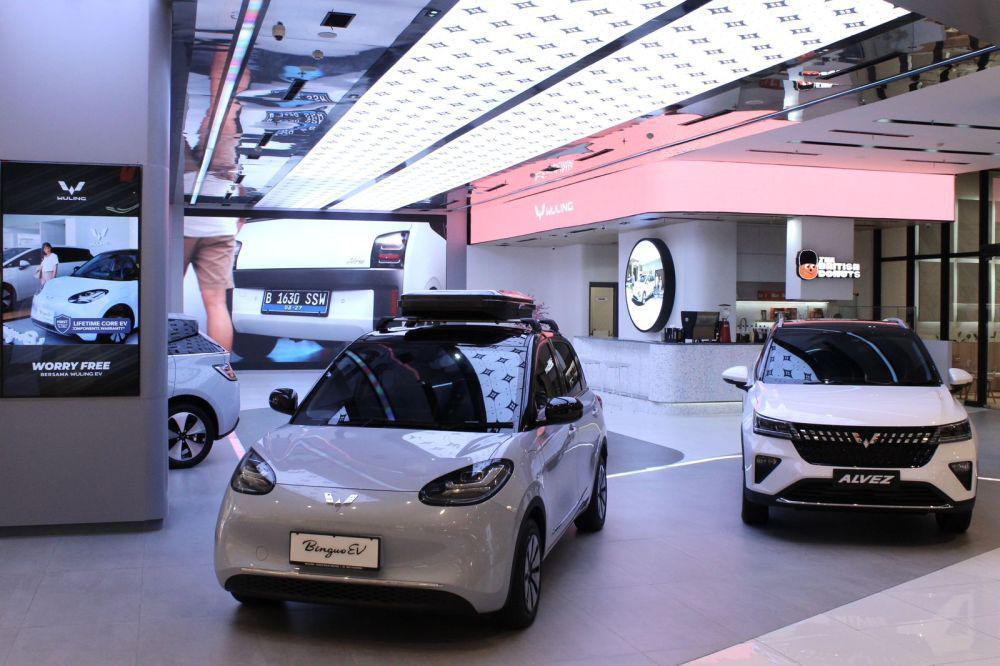 Wuling Resmikan Dealer Baru di dalam Mal