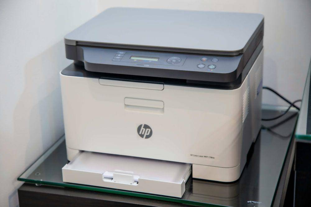 ilustrasi printer (unsplash.com/Mahrous Houses)