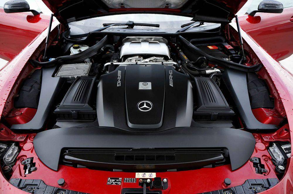 mesin mobil