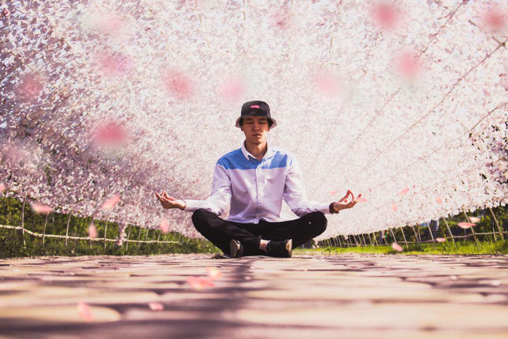 ilustrasi meditasi (pexels.com/Ruslan Alekso)