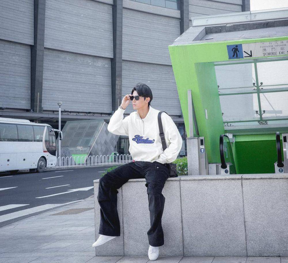 OOTD ala Ja Phachara (instagram.com/jjaajaaaa)