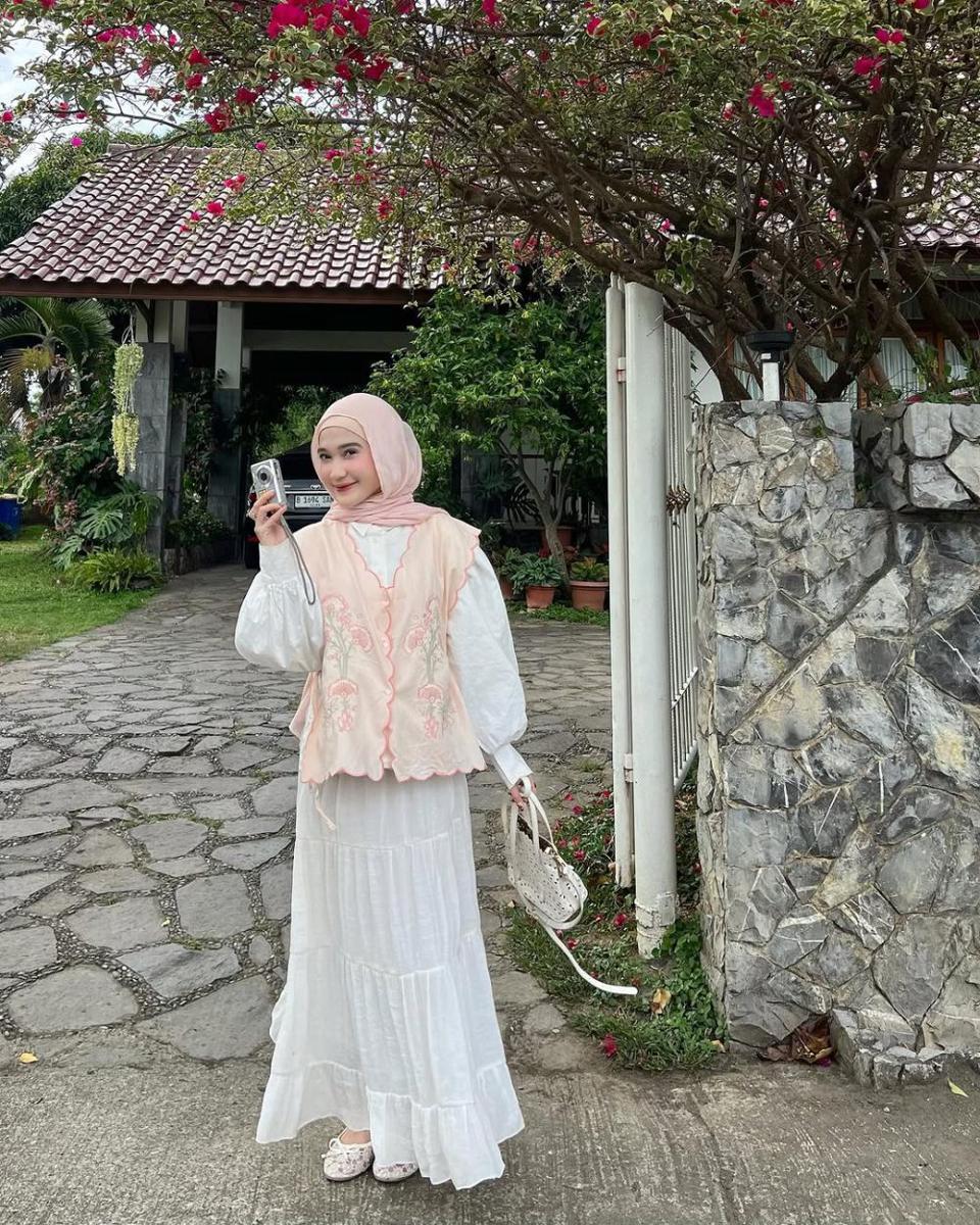 Cut Indah Sundari (instagram.com/cutindahsundari)