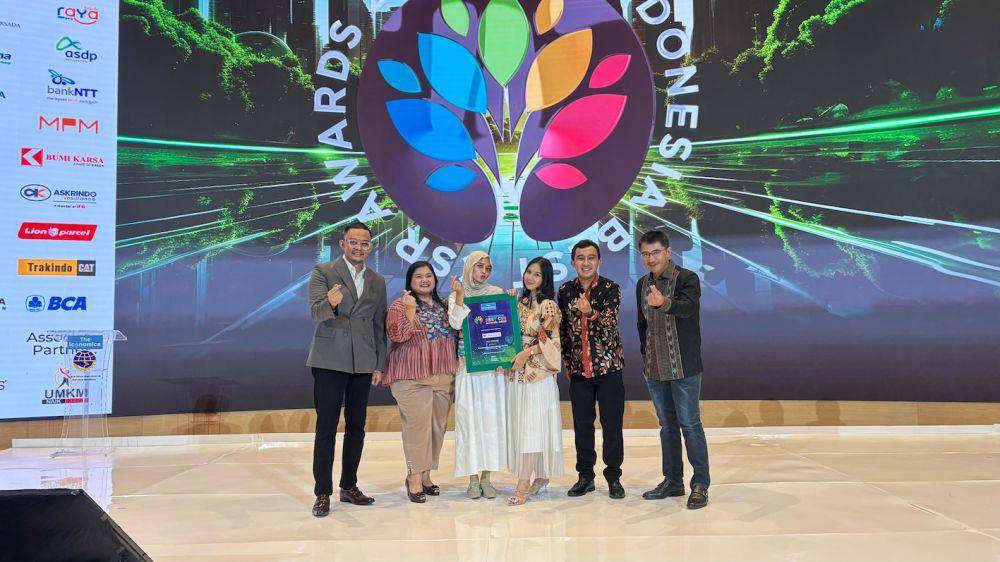 Program Tanggung Jawab Sosial dan Lingkungan Perusahaan atau Corporate Social Responsibility (CSR) milik VIVA Apotek mendapat penghargaan sebagai CSR Terbaik 2025. (dok. VIVA Apotek)