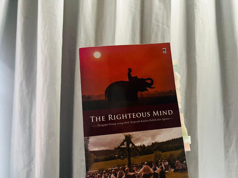6 Pelajaran Moral dari Buku The Righteous Mind