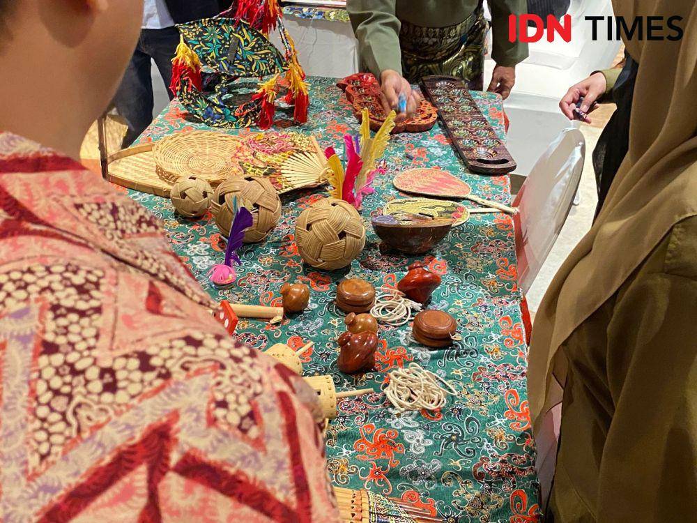 Potret pameran budaya dalam rangkaian acara Seminar, B2B, Sales Mission, dan Edu Plus Homestay (Dok. Daffa Ulhaq)