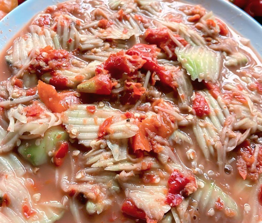 5 Tempat Makan Rujak Kuah Pindang di Bali, Segarnya Bikin Merem Melek
