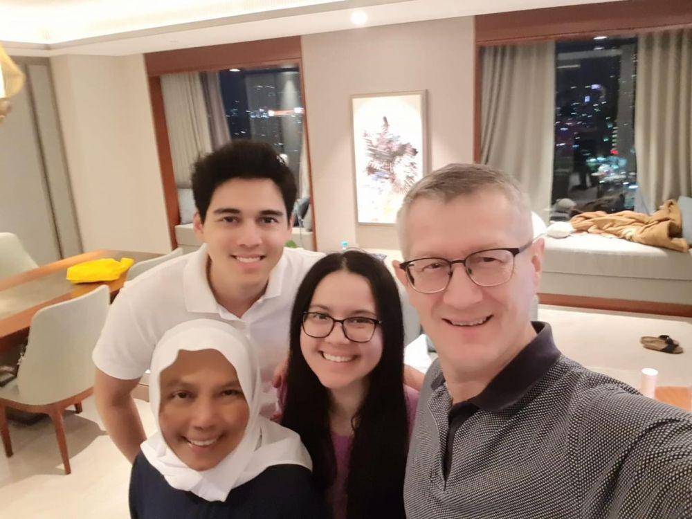 kedekatan Maxime Bouttier dan adiknya (Instagram.com/elodie_bouttier)