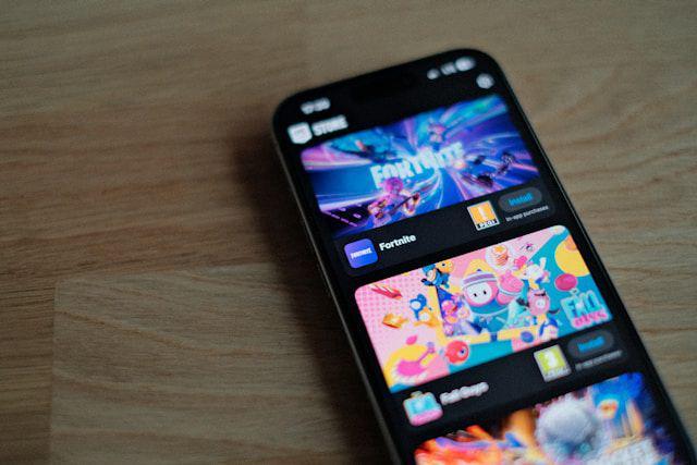 8 Polisi Jepang Dipotong Gaji karena Main Gim Online di Pos Jaga