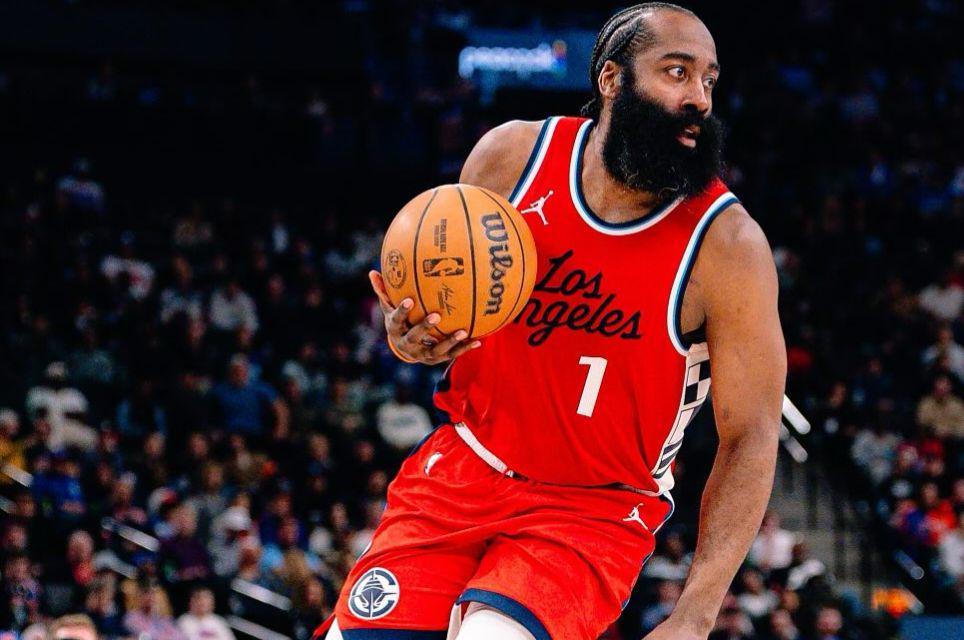 Profil James Harden, Salah Satu Shooting Guard Terbaik NBA