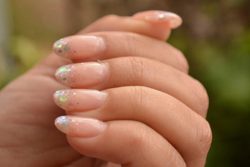 ilustrasi press on nails (unsplash.com/Mailén Aguirre)