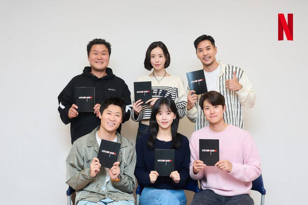 7 Fakta Film Husbands in Action, Seon Kyu-Gong Myung Jadi Main Role