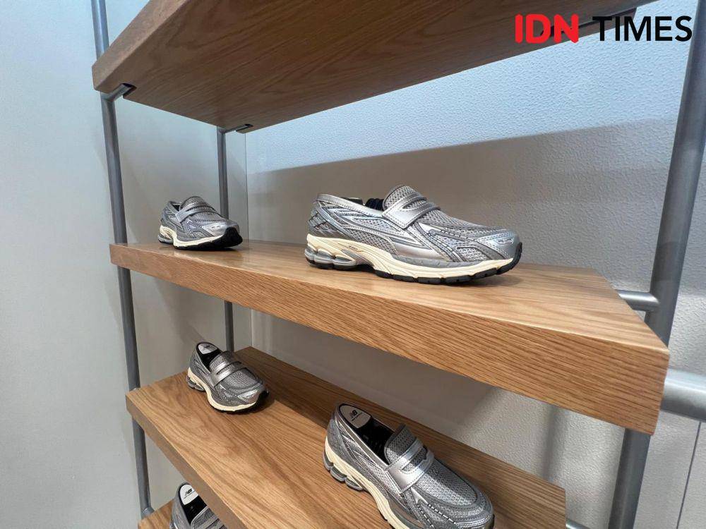 Koleksi New Balance Grey Days 2025 (IDN Times/Wahyu Kurniawan)