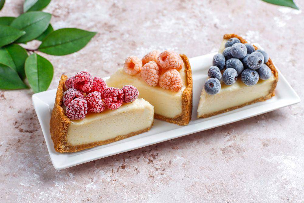 ilustrasi new york-style cheesecake (freepik.com/azerbaijan_stockers)