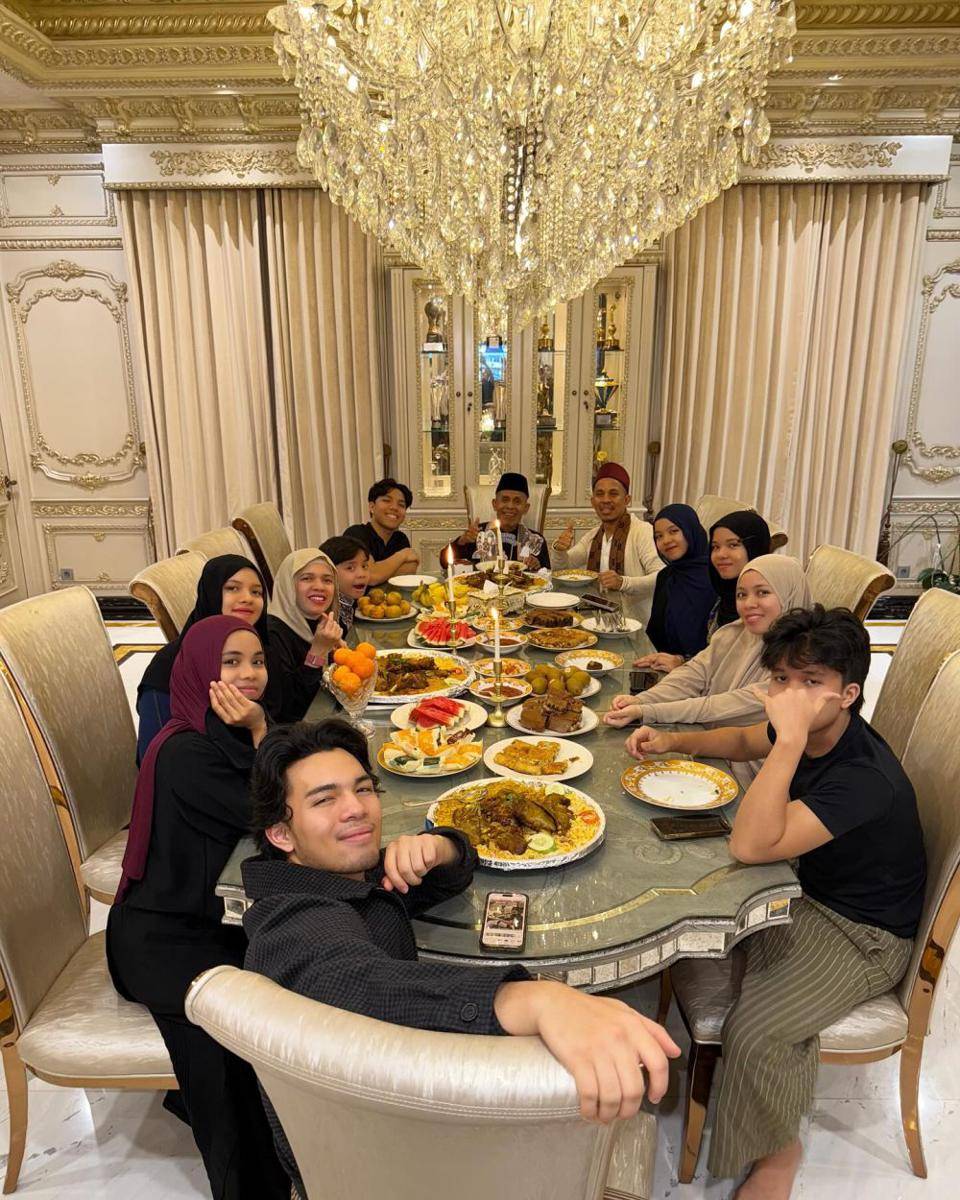 ulang tahun kakek Gen Halilintar (Instagram.com/genifaruk)