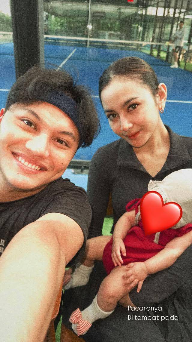 anniversary Rizky Febian dan Mahalini (Instagram.com/rizkyfbian)