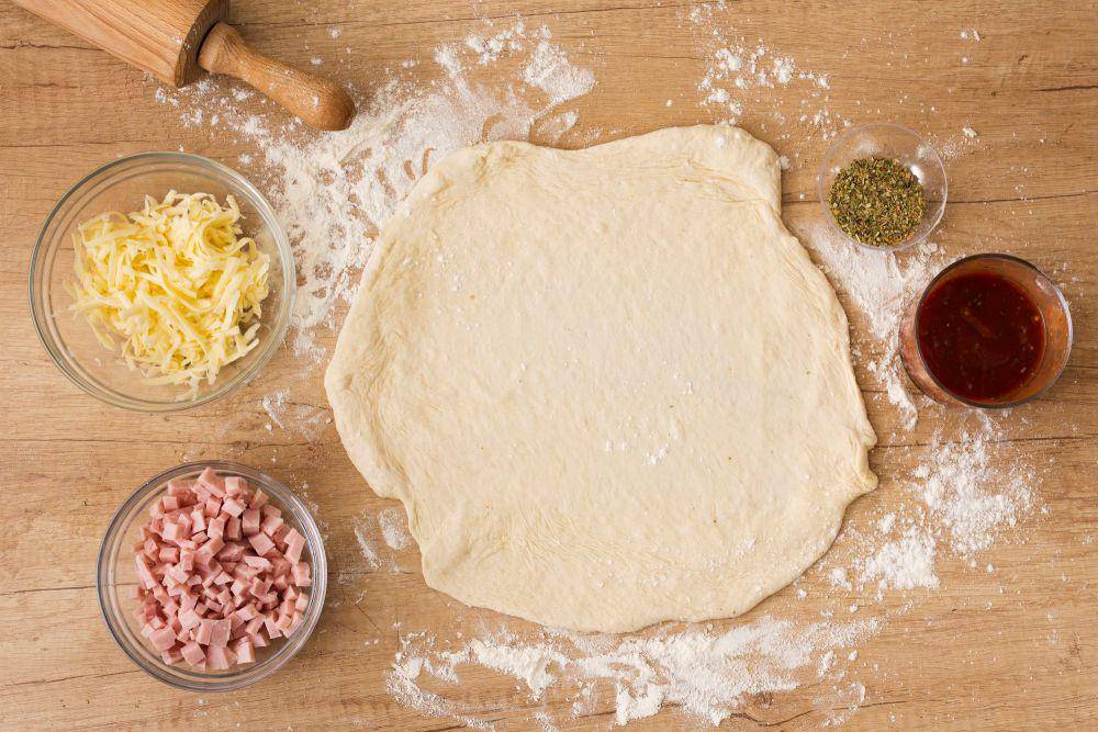 ilustrasi pizza dough (freepik.com/freepik)