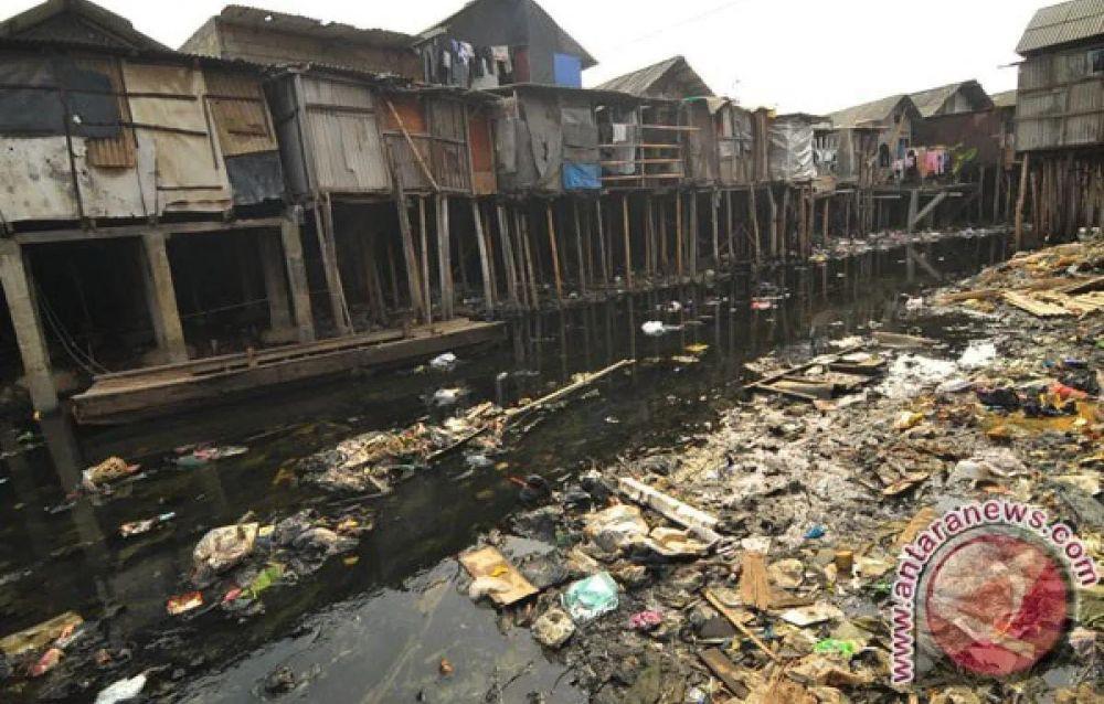 Di Balik Megahnya Jakarta, BAB Sembarangan Masih Jadi Problema