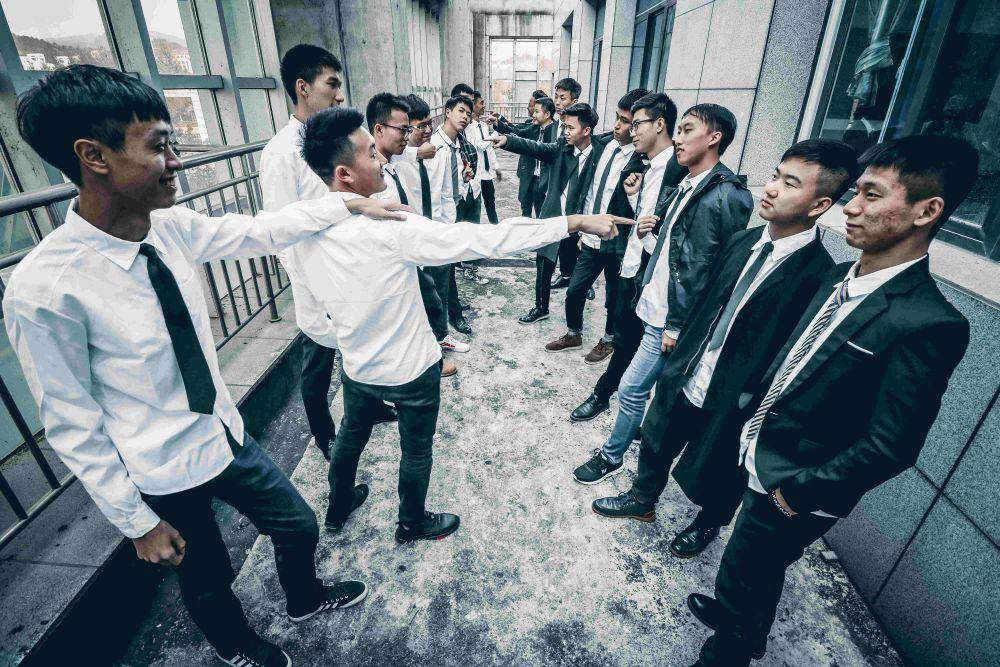 ilustrasi tindak kenakalan remaja di sekolah (unsplash.com/Jerry Zhang)