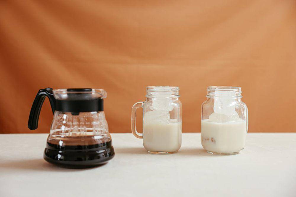 ilustrasi bahan popcorn latte (pexels.com/Cup of Couple)