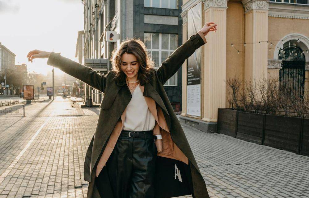 Ilustrasi bahagia (pexels.com/Photo by Dmitriy Ganin)