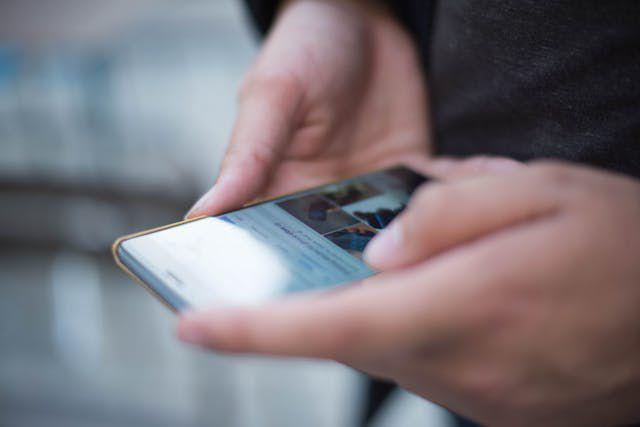 5 Tips Stalking Media Sosial Mantan Tanpa Ketahuan Olehnya, Malu!