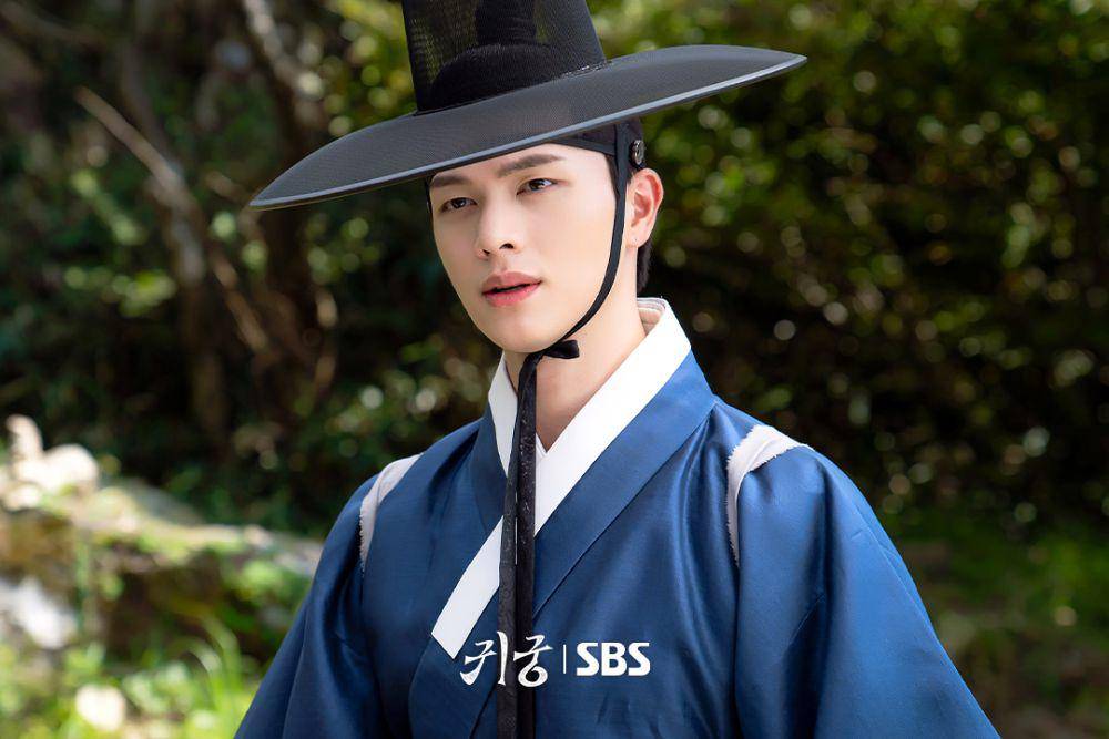 Yook Sungjae BTOB di The Haunted Palace (instagram.com/sbsdrama.official)