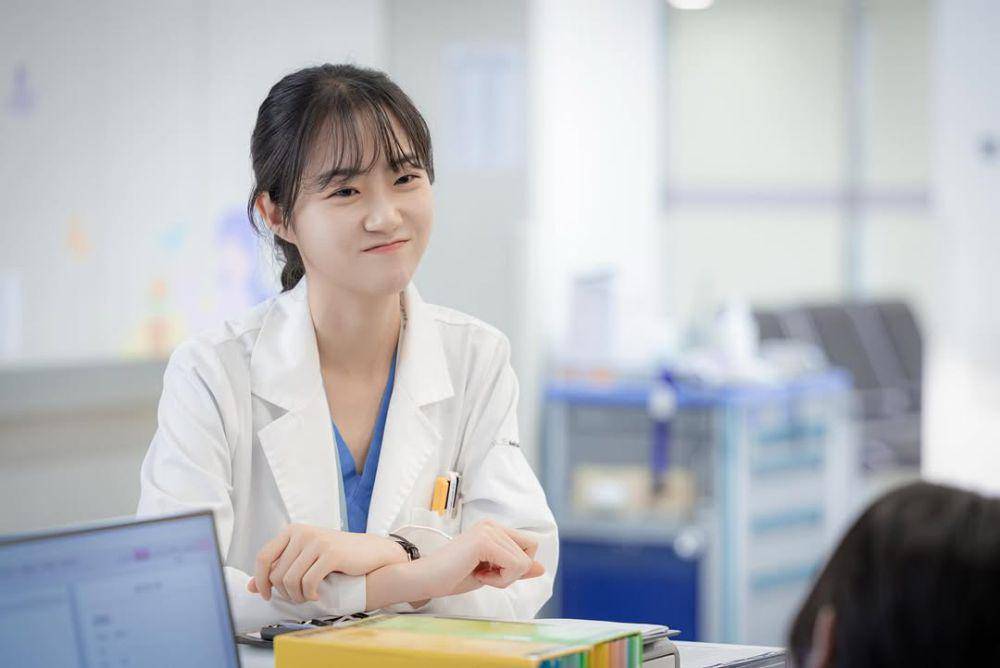 Ki Eun Mi (Lee Do Hye) di drakor Resident Playbook (instagram.com/become__314)
