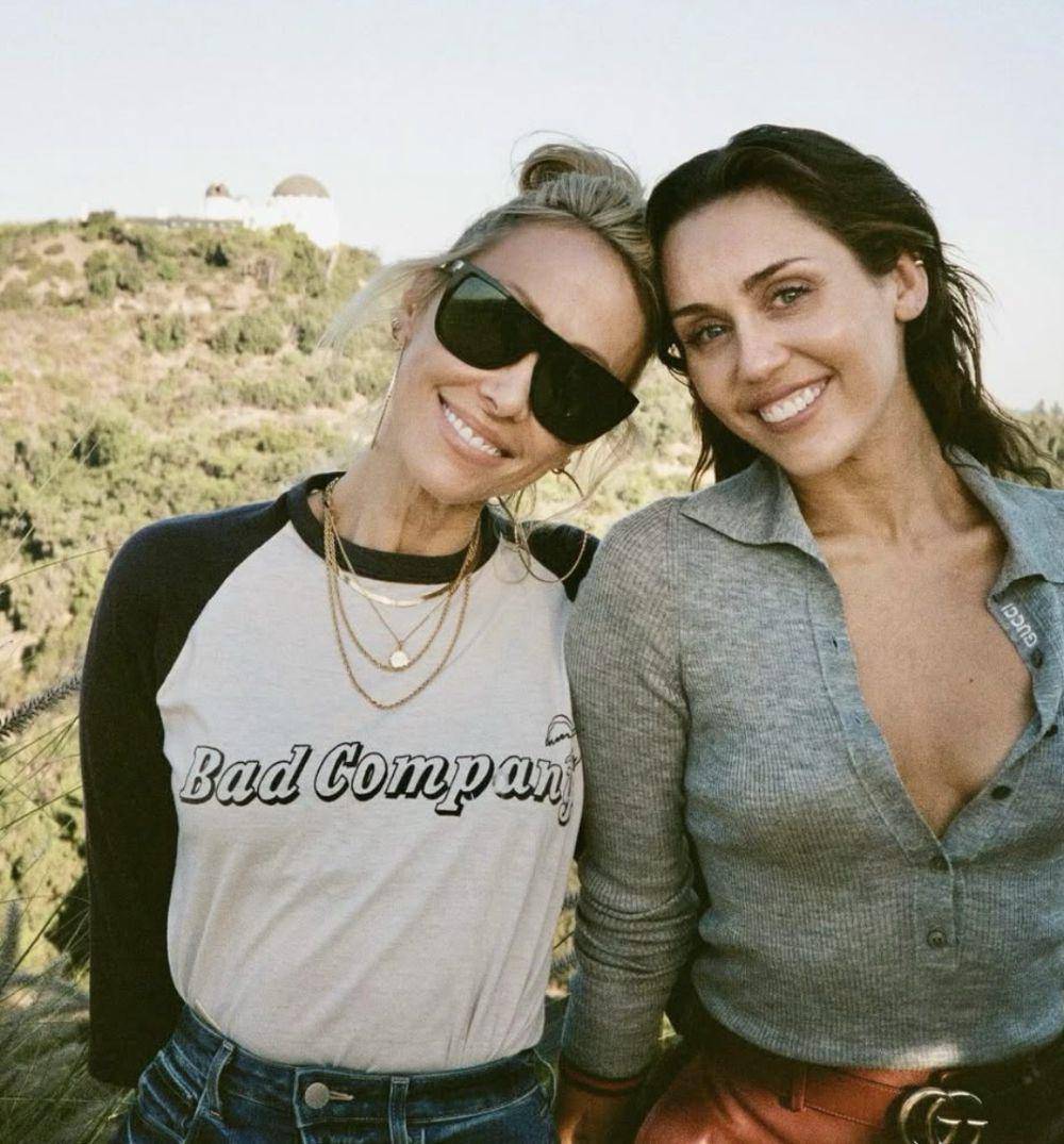 Miley Cyrus dan Tish Cyrus (instagram.com/tishcyruspurcell)