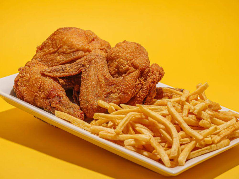 ilustrasi makanan KFC (pexels.com/Gonzalo Raiz)