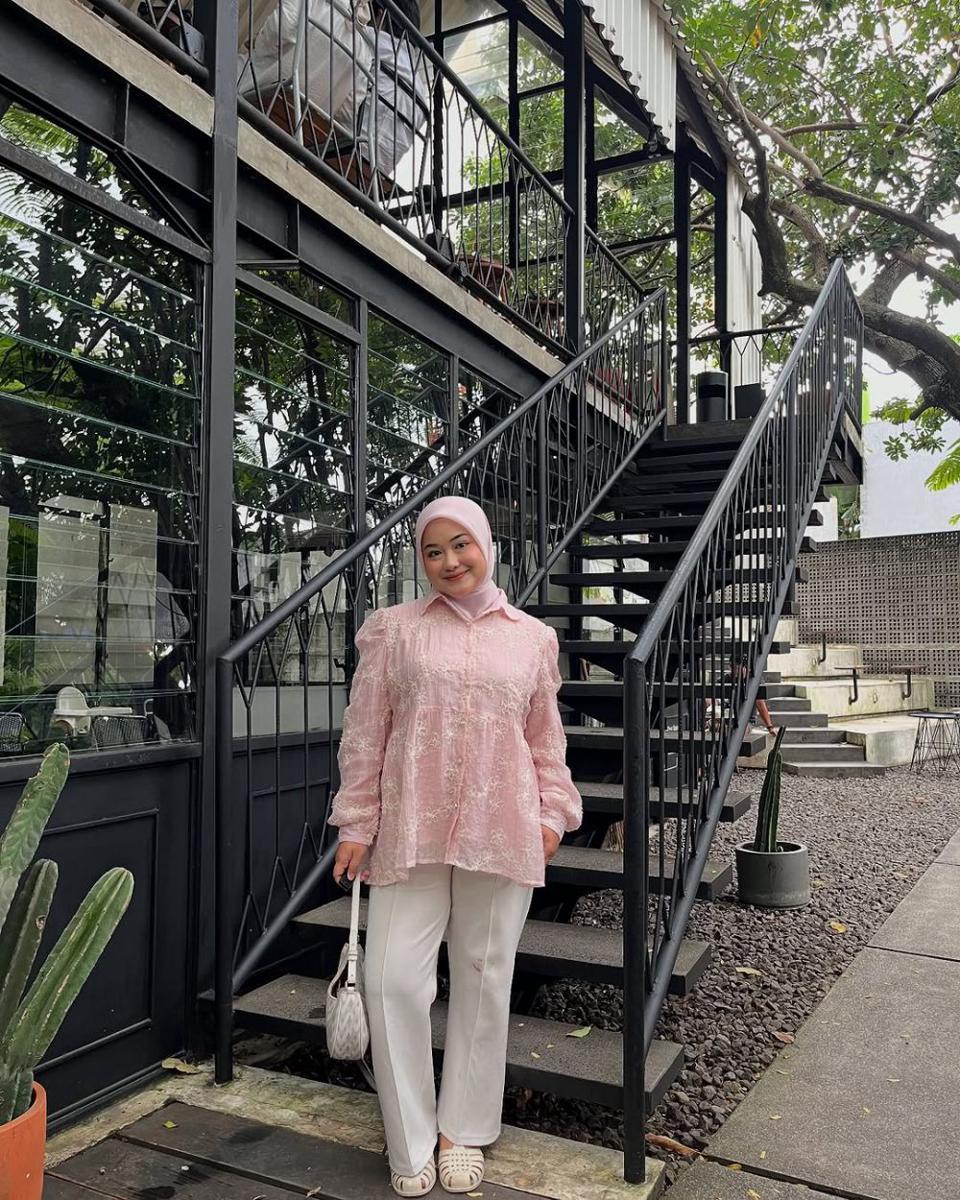 Sahara Zahranie (instagram.com/saharazahranie)