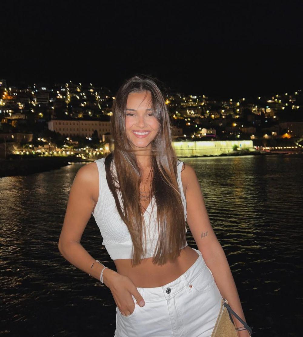Laura Gnjatović (instagram.com/lauragnjatovic)