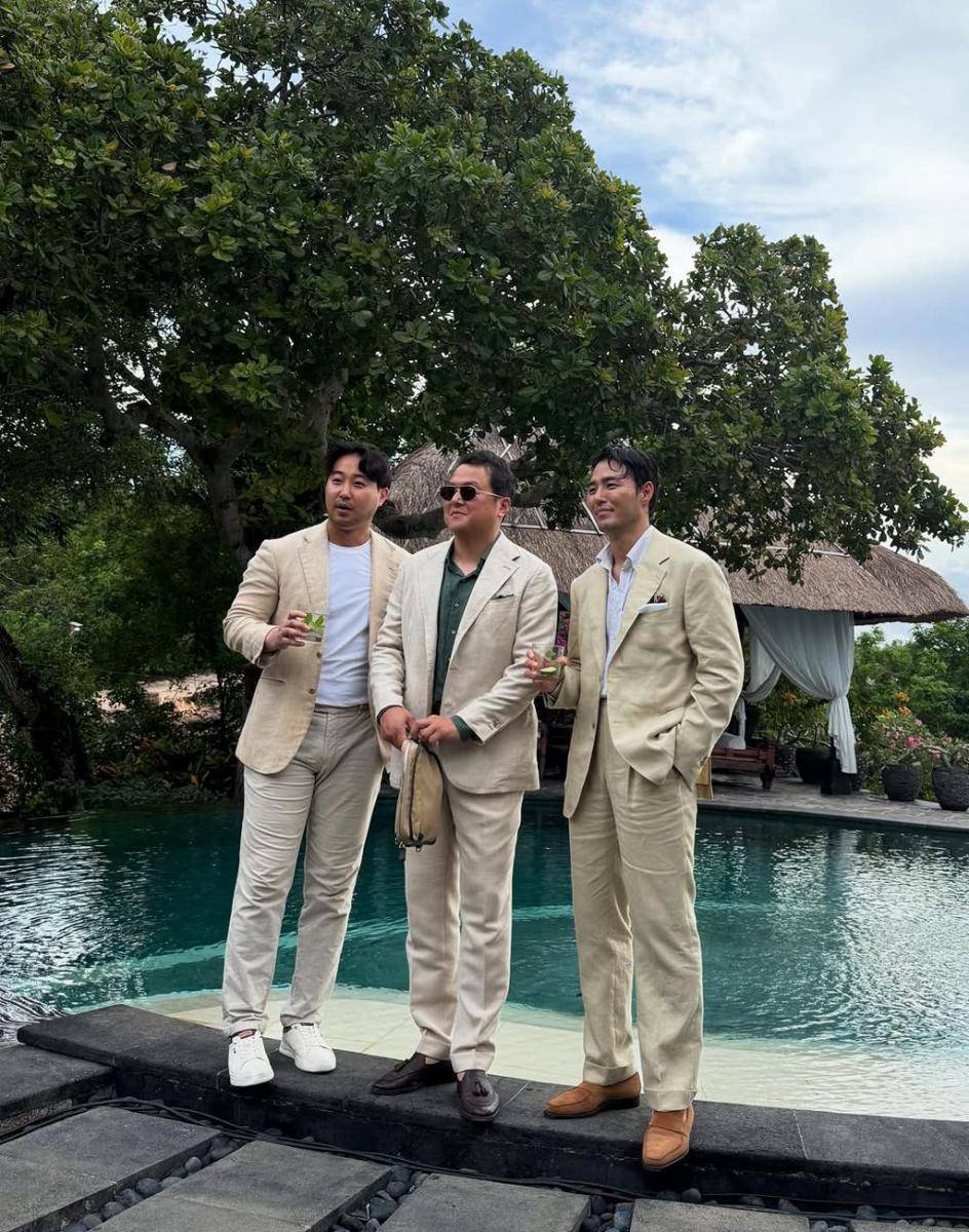 potret Oh Jin Taek Single's Inferno di Bali (instagram.com/timelessbruno)