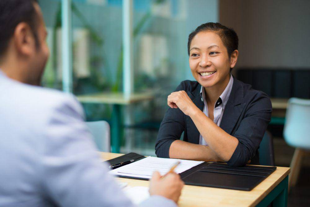 ilustrasi job interview (freepik.com/katemangostar)