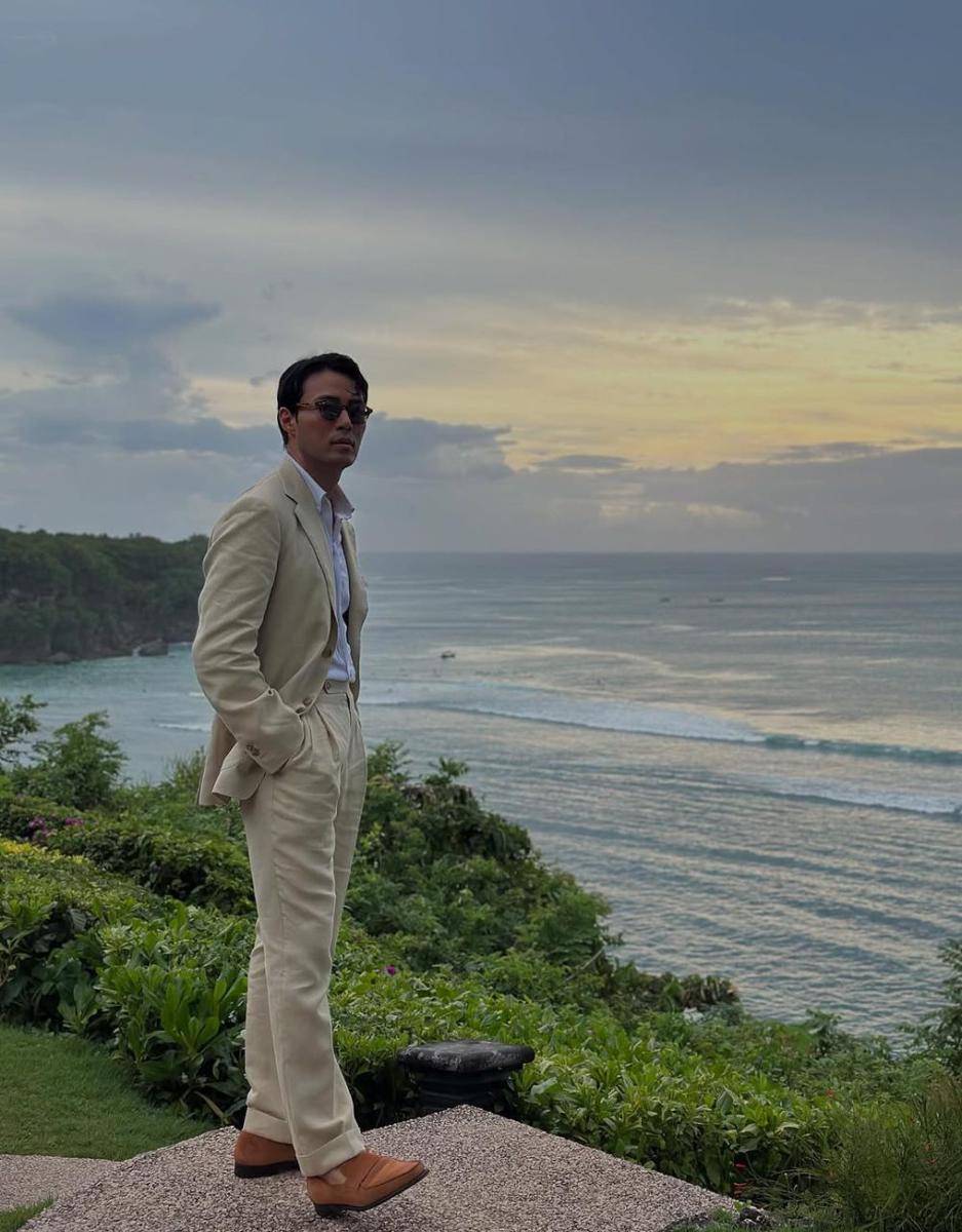 potret Oh Jin Taek Single's Inferno di Bali (instagram.com/timelessbruno)