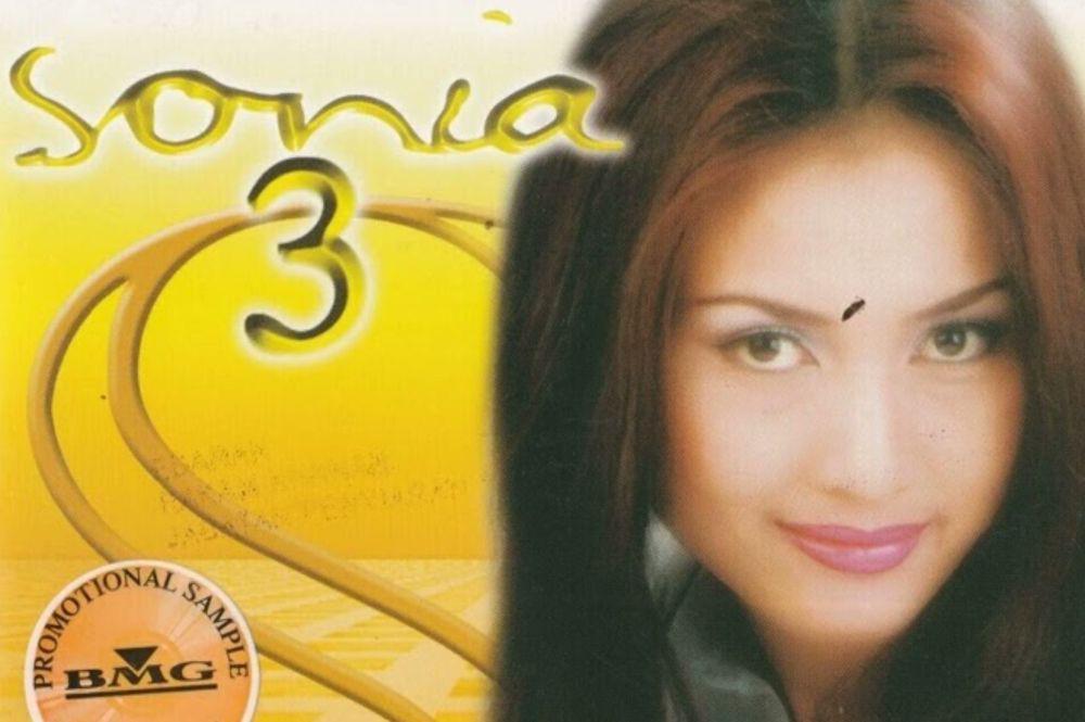 Lirik Lagu Gaun Merah - Sonia dan Fakta Menariknya