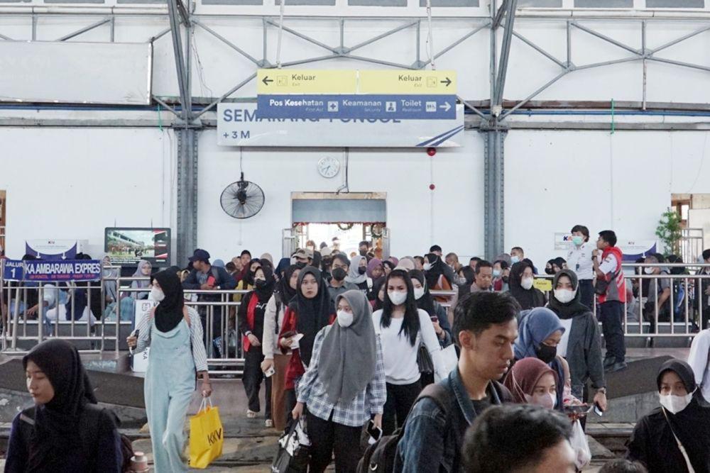 113.164 Lembar Tiket KA Semarang Terjual Selama Libur Panjang Waisak
