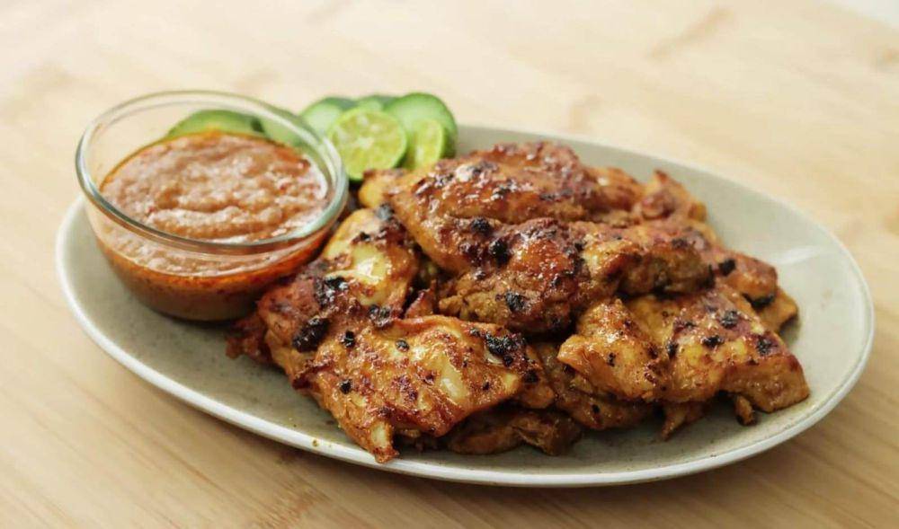 ilustrasi ayam bakar bumbu kacang (YouTube.com/Devina Hermawan)