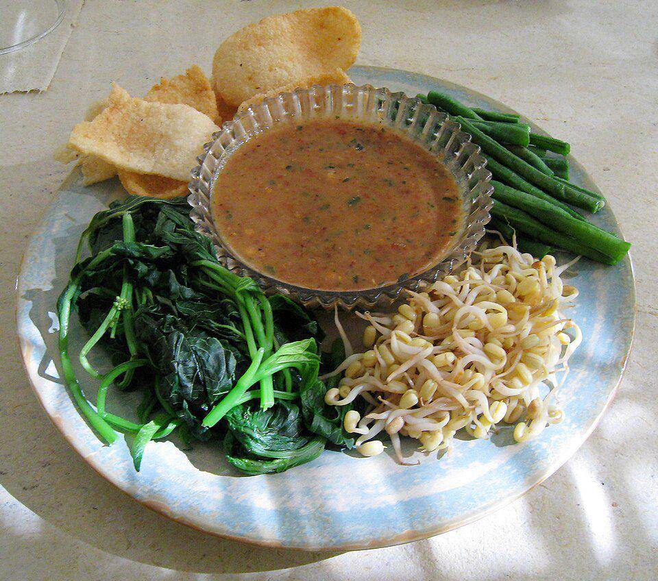 ilustrasi pecel sayur (wikimedia commons/Gunkar-ta)