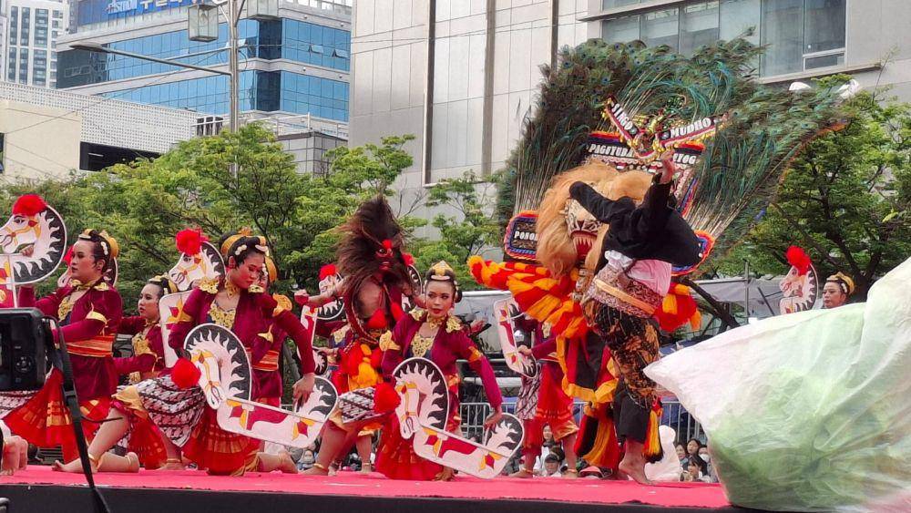 Sanggar tari Svadara Warna Indonesia/ dok Svadara