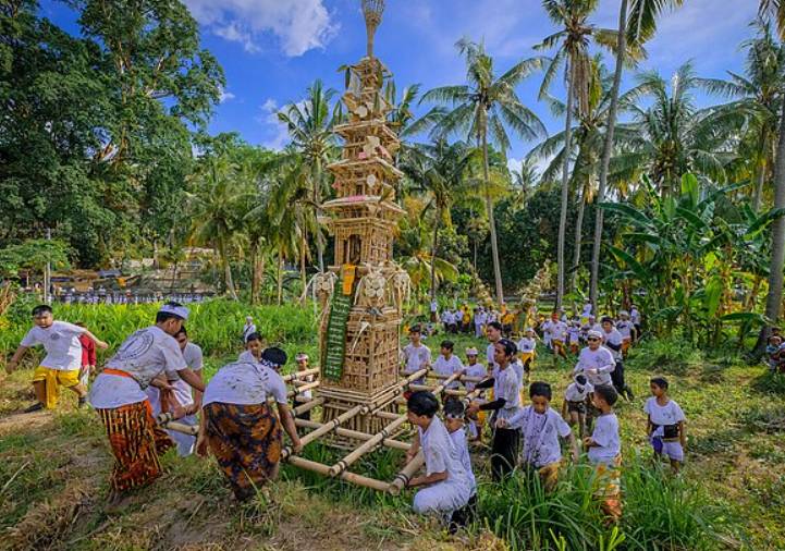 potret budaya usaba dangsil (commons.wikimedia.org/Giri Wijayanto)