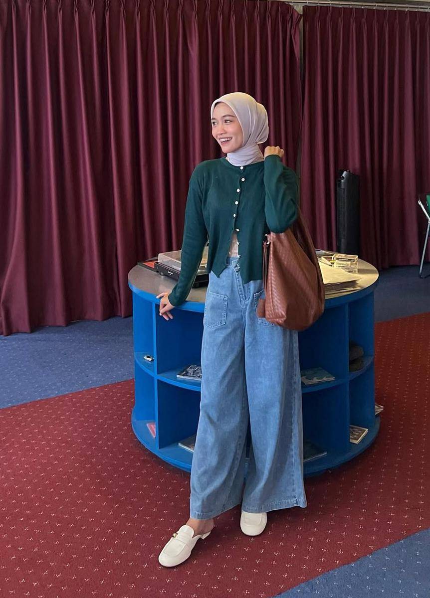 OOTD ala Nurwinda Yuliana (instagram.com/windaalyna)