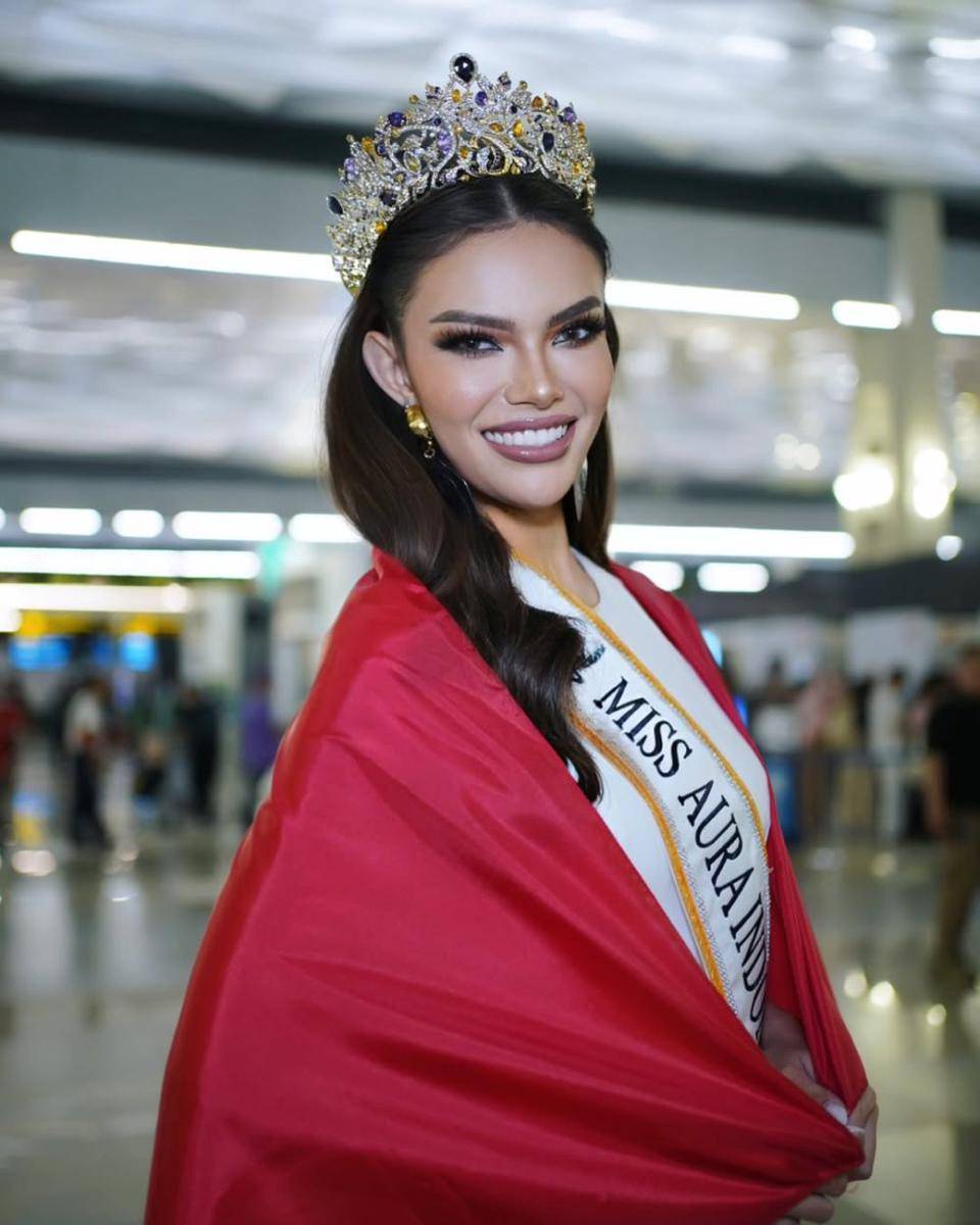 Potret Keberangkatan Ayu Michelle ke Miss Aura International 2025 (Instagram.com/ayumichellee)